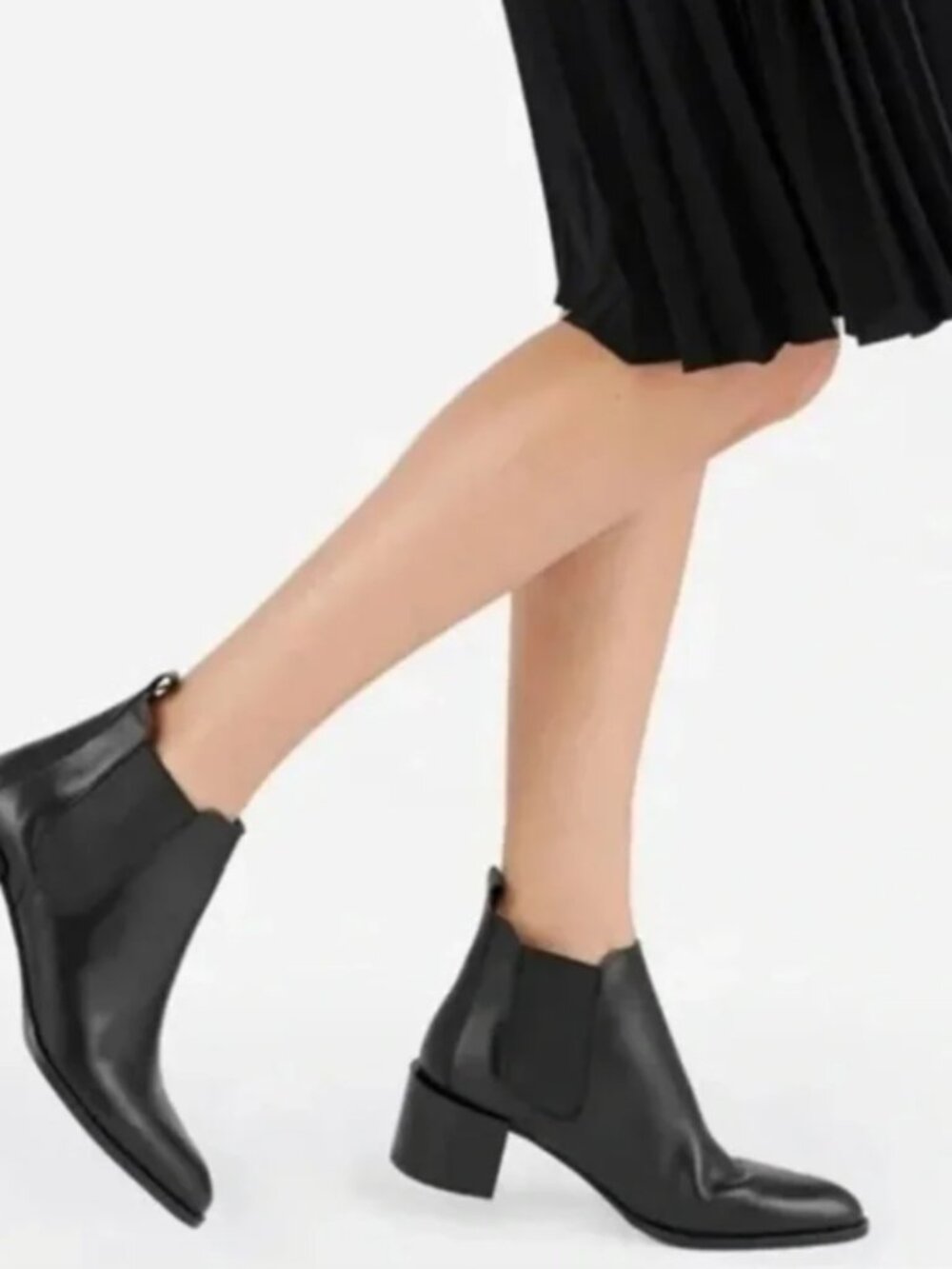 Everlane the heel boot Black leather Chelsea ankle Booties with Orange Lining